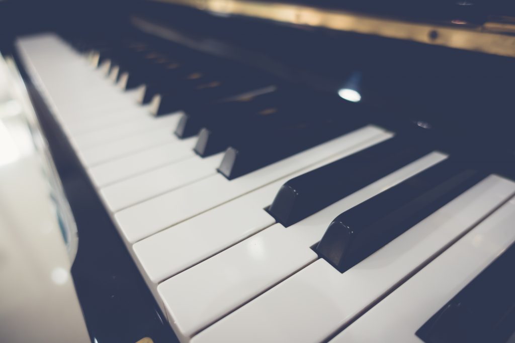 Các loại nhạc cụ – Phần 1 – Các loại đàn Piano và Organ