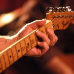 6 lý do khiến bạn khó tiến bộ trong việc chơi guitar