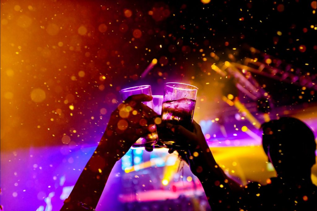 5 lý do chọn Adam Muzic là giải pháp âm nhạc Year End Party