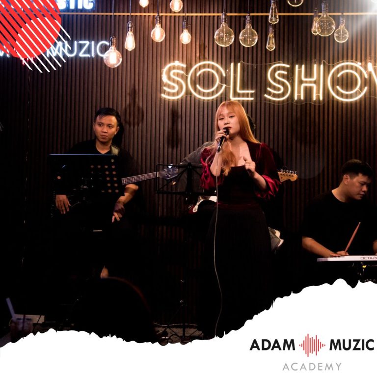 Show diễn cuối khoá - Adam Muzic