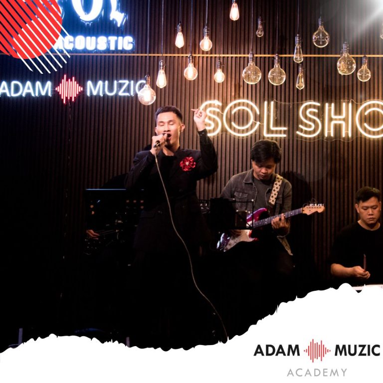 Show diễn cuối khoá - Adam Muzic