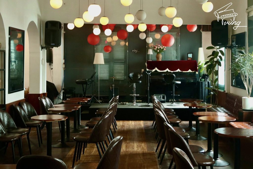 Đối tác của Adam Muzic - Phòng trà Vừng Ơi Mở Ra