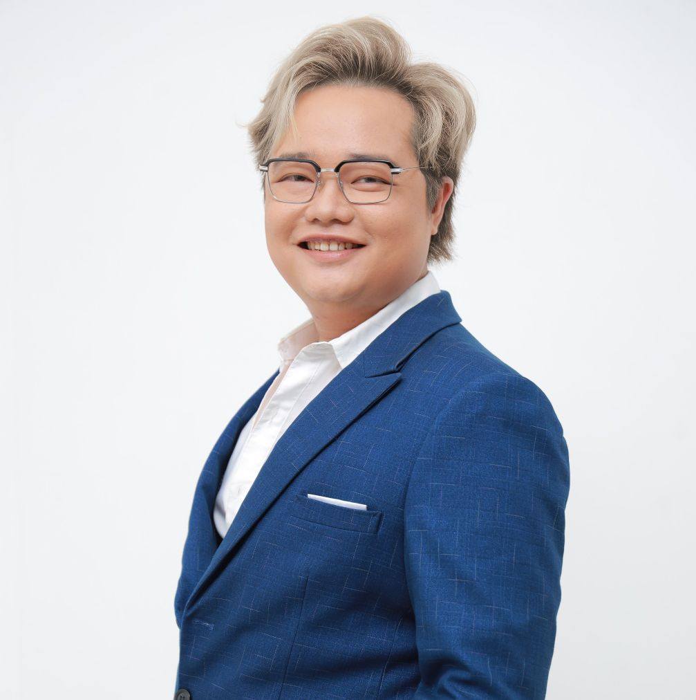 Thầy Nguyễn Tường Quân - Giáo viên Adam Muzic