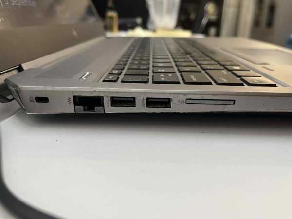 Laptop HP Zbook 15 G6 đã qua sử dụng
