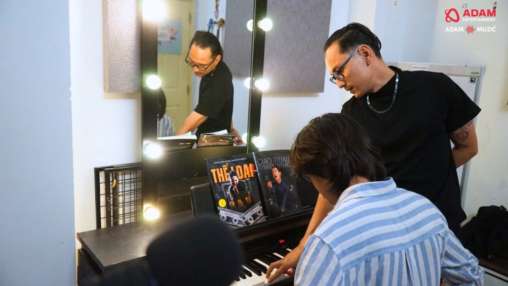 Hành trình đến với Adam Muzic của Khánh Hưng